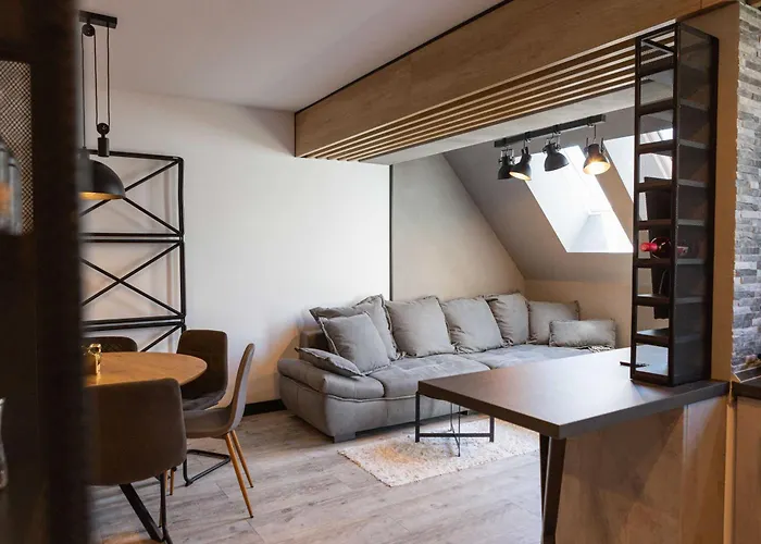 Apartment Rockstar *